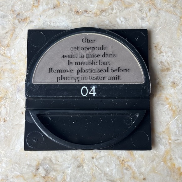 GIORGIO ARMANI Eyes to Kill SHADE 04 Solo Eye Shadow NEW 1.5 G - Picture 1 of 2